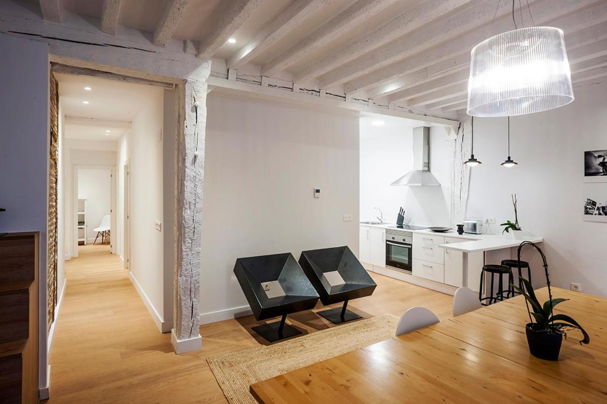 Apartamento Minimalista En El Corazon De ビルバオ エクステリア 写真