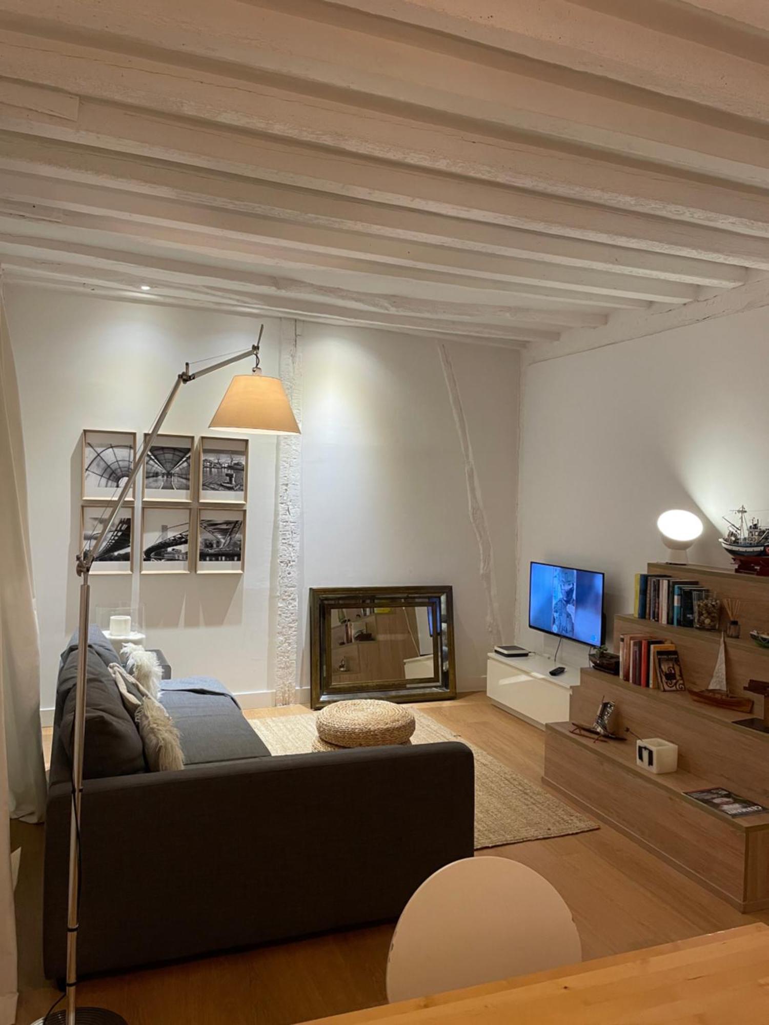 Apartamento Minimalista En El Corazon De ビルバオ エクステリア 写真